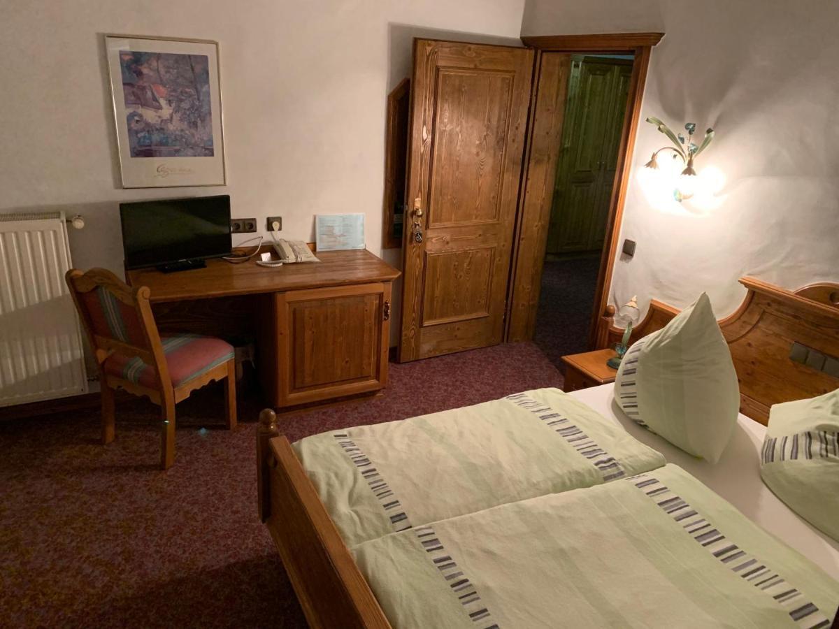 Hotel Haus Tiefenbach Büllingen Exterior foto